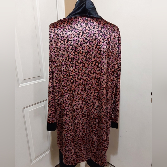 🌺 NWOT Zelie for She Velvet Print Duster - Picture 4 of 12